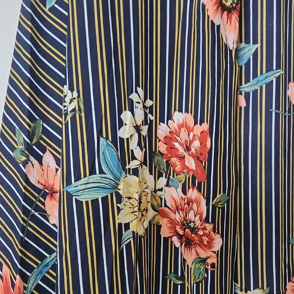 Umgee Navy and Yellow Striped Kimono - Picture 3 of 4